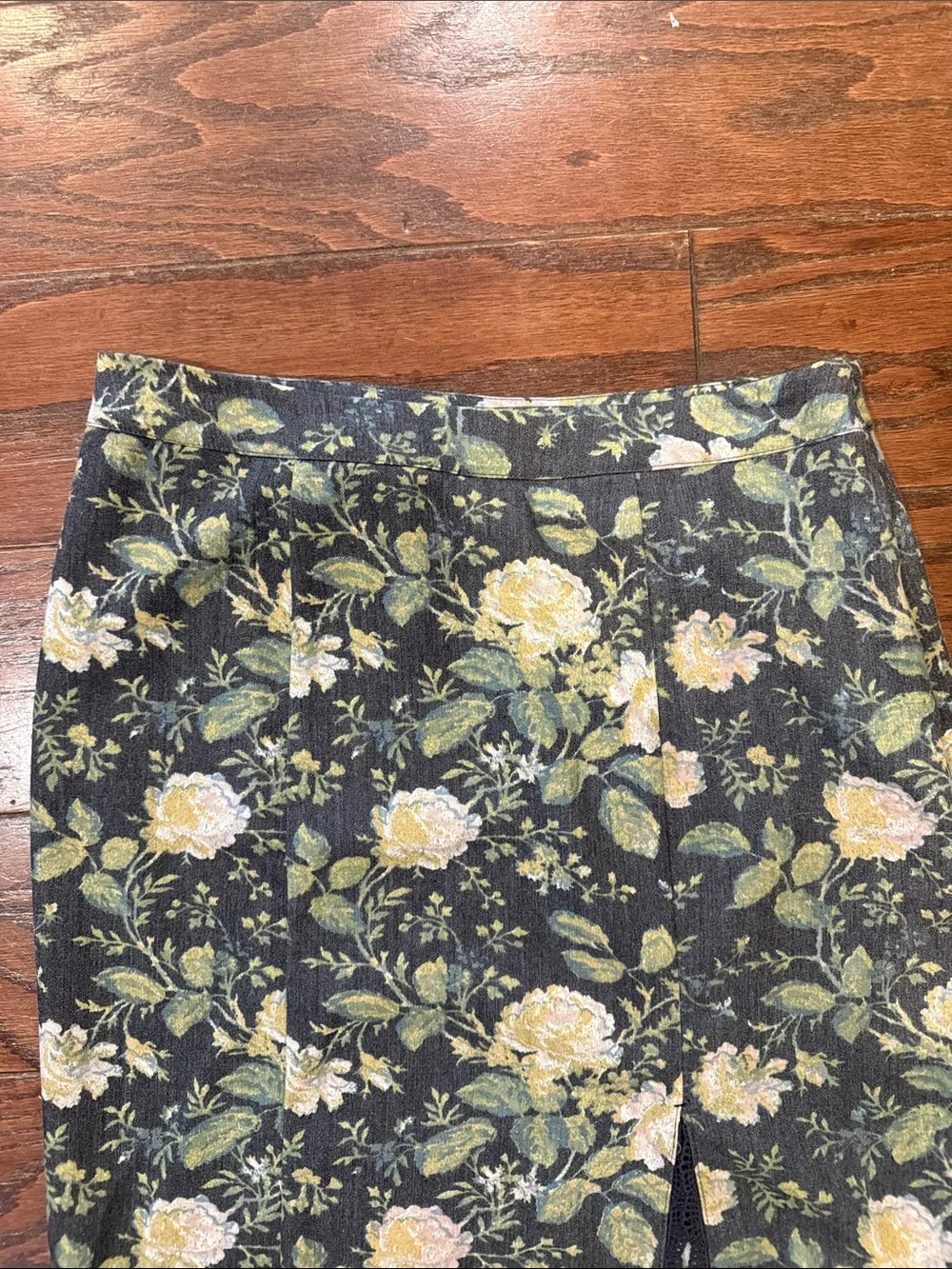 Free People Story Teller grey floral skirt, size 4